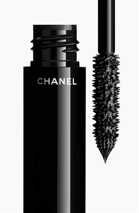 le volume revolution de chanel mascara|chanel mascara free sample.